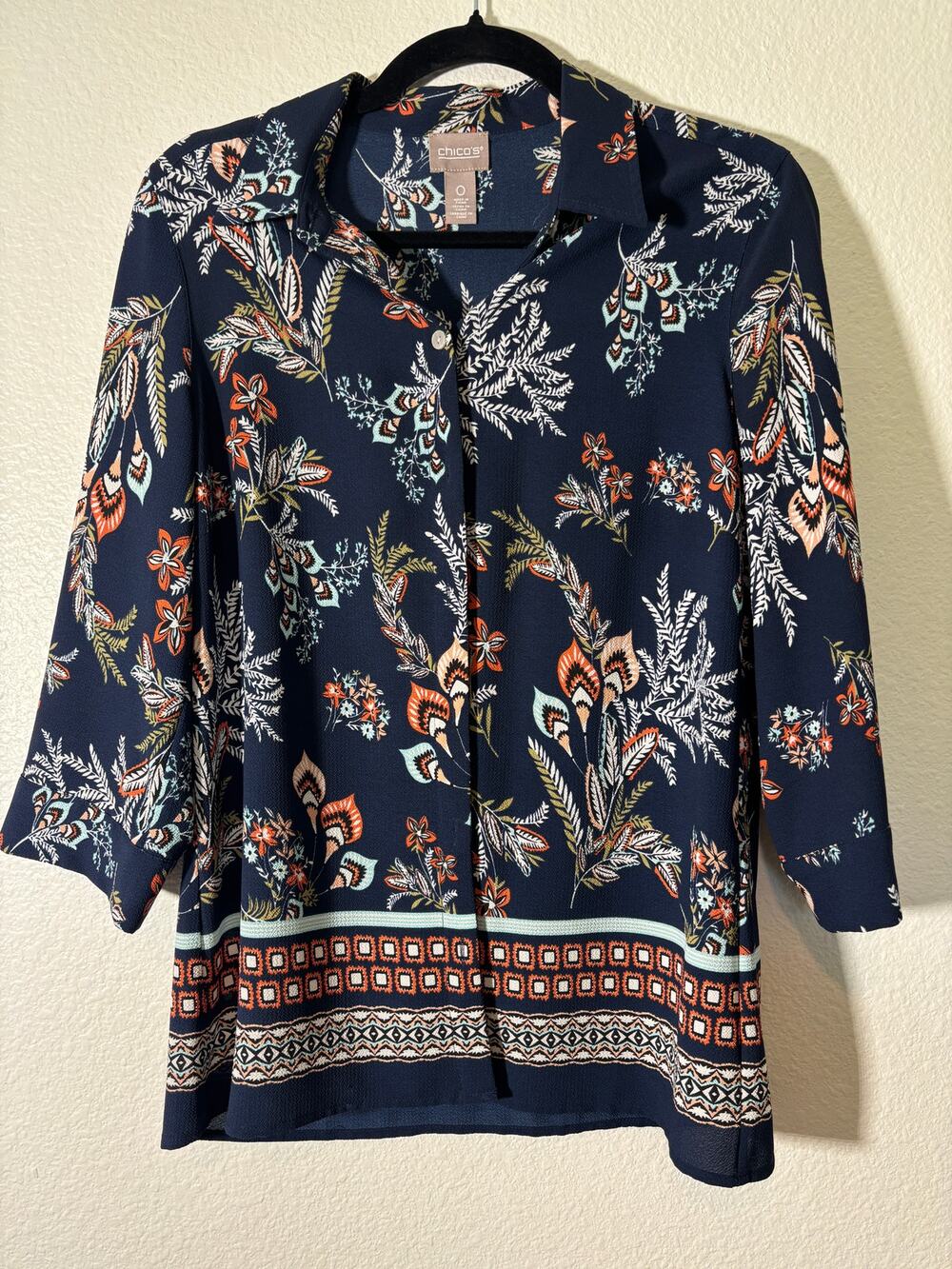 Chico's Size 0 (Small) Navy Blue Floral Button-Up Blouse Geometric Border Hem